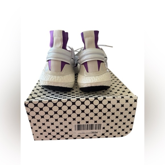 NIB Adidas by Stella McCartney Women’s Ultraboost 22 Running Shoes White/Purple - Picture 7 of 10